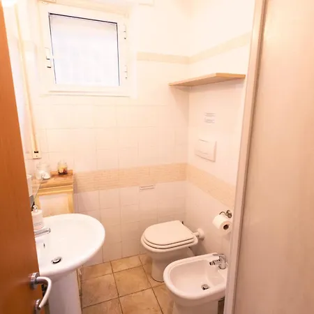Tom'S House-3